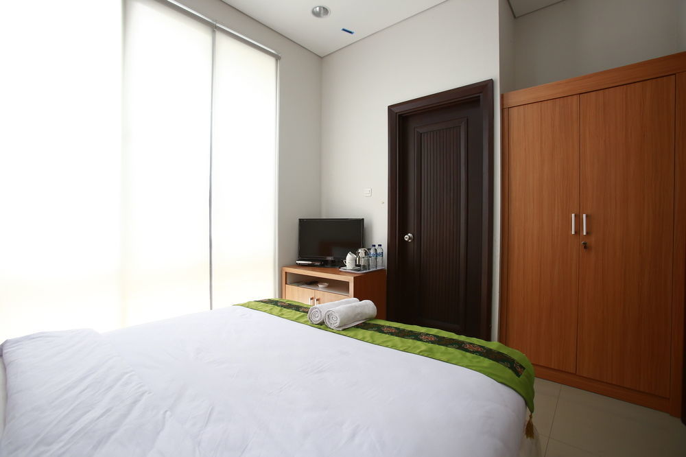 Capital O 91140 Ayodya Kebon Jeruk Hotel Jakarta Bagian luar foto